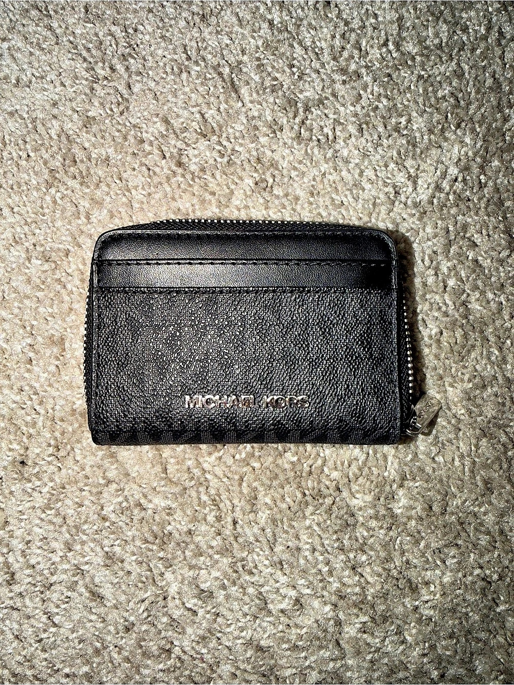 Michael Kors Jet Set Travel Small Zip Around Card Case Black